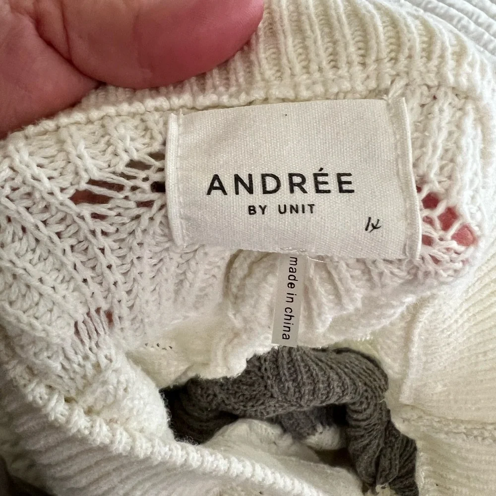 ANDREE BY UNIT Off-the-Shoulder Sweater - Cream, Gray, and Black - Picture 2 of 2